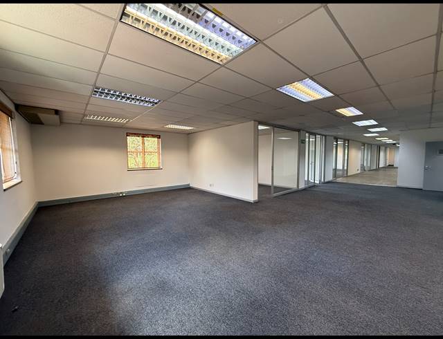 457M² OFFICE TO LET IN RIVIERA